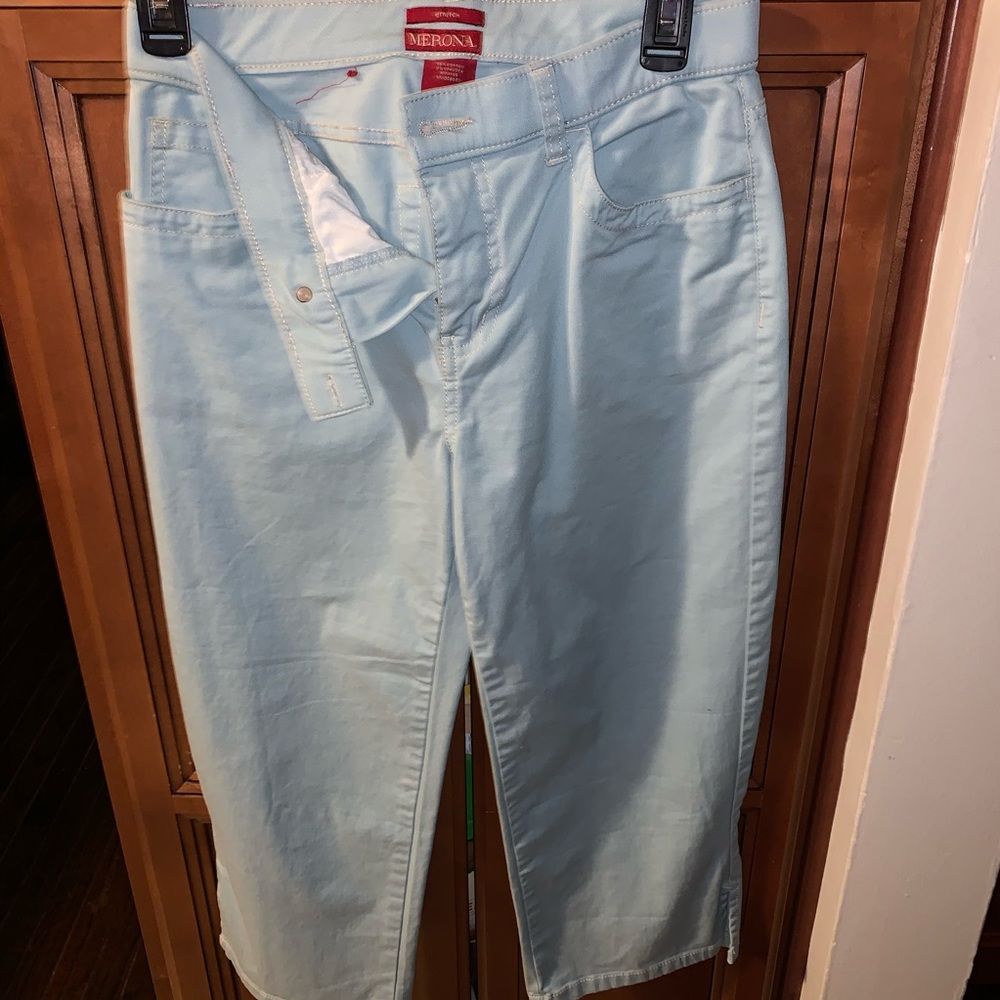 Merona Capri